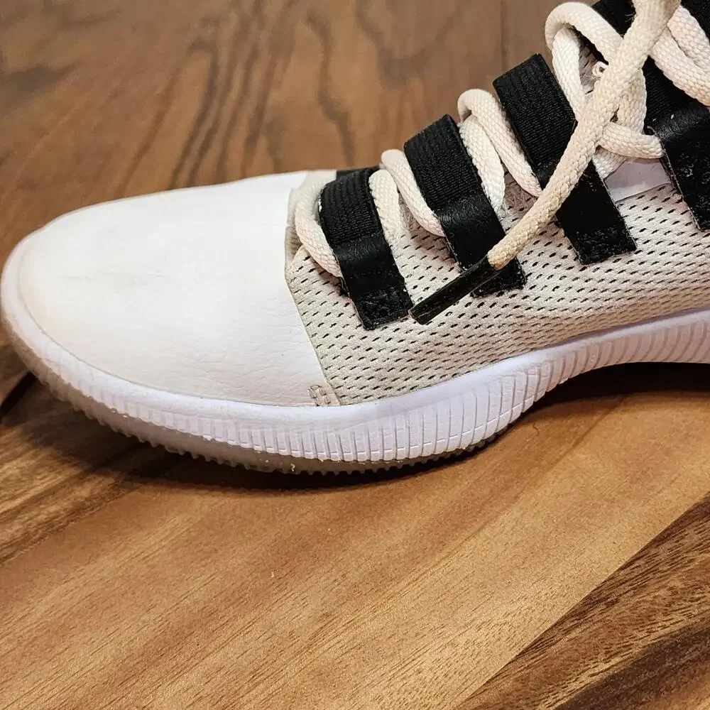 Under Armour Basketball Shoes Mens Size 8 White High Top Sneakers 3020616-100
